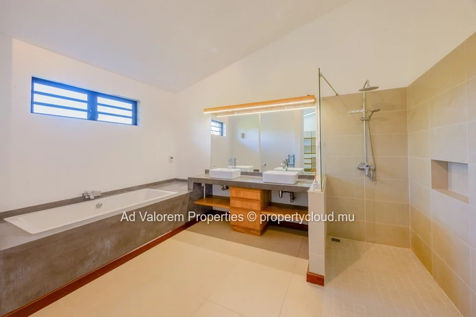 Beautiful house for rent in Les Salines Pilot