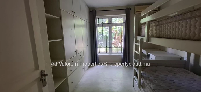 For rent – Charming villa in Black River.
