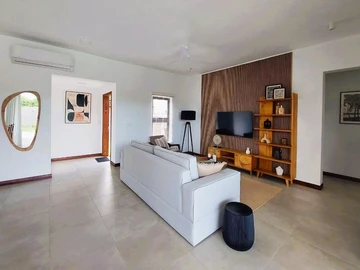 4 Bedroom Villa