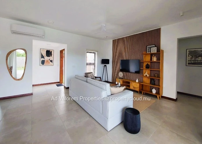 For Rent – 4-Bedroom Modern Villa at the Edge of Forêt Daruty