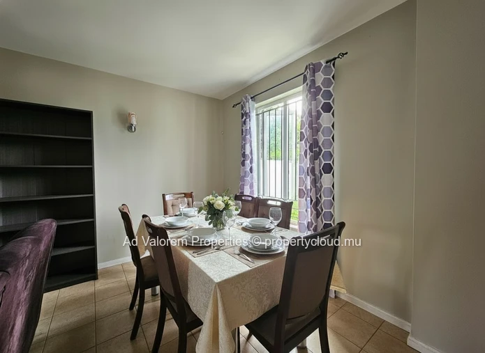 À Louer : Duplex de 3 chambres - Helvetia
