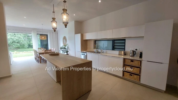 4 bedroom apartment in Belle Vue