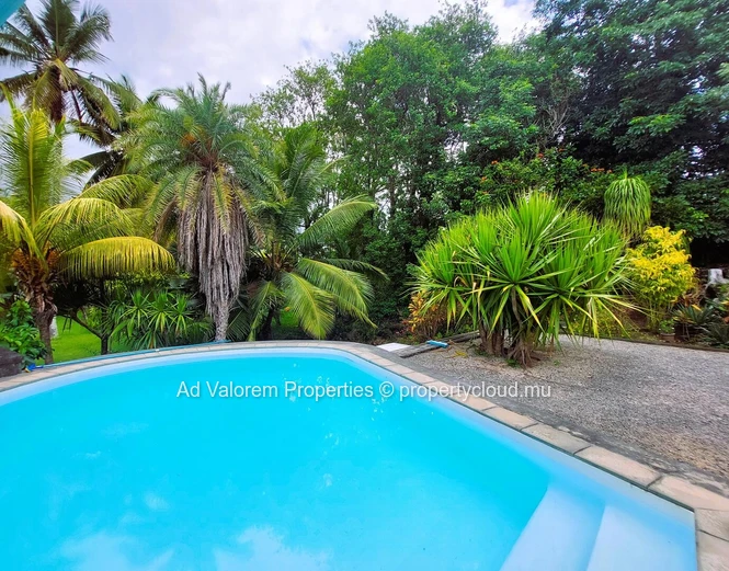 A Little Paradise in Bras d’Eau – Charming Family Home with an Exceptional Garden ??
