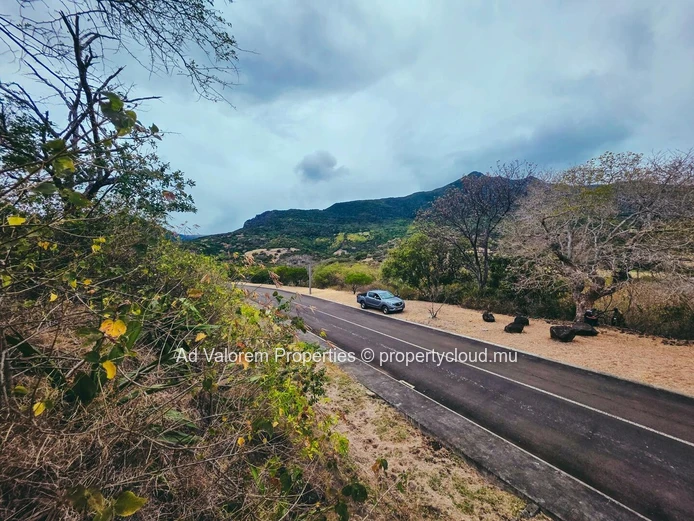 For sale land- Black River