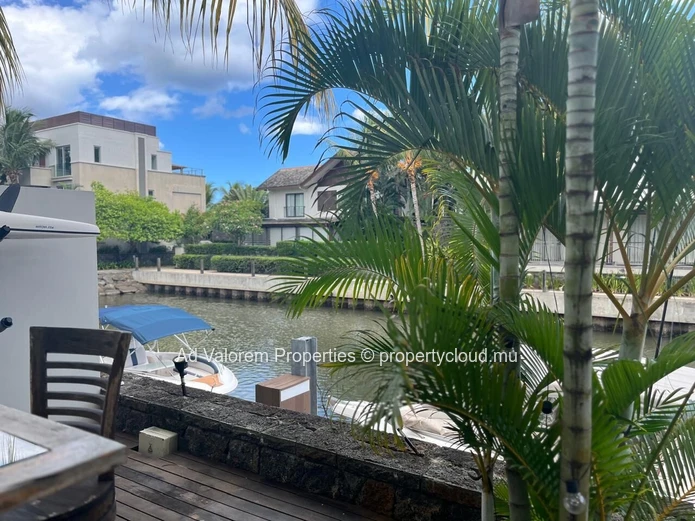 Modern Townhouse Apartment for Sale – La Balise Marina, Black River