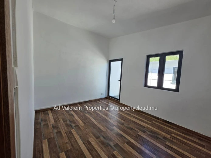 For Rent – Newly Renovated Unfurnished Duplex in Sodnac