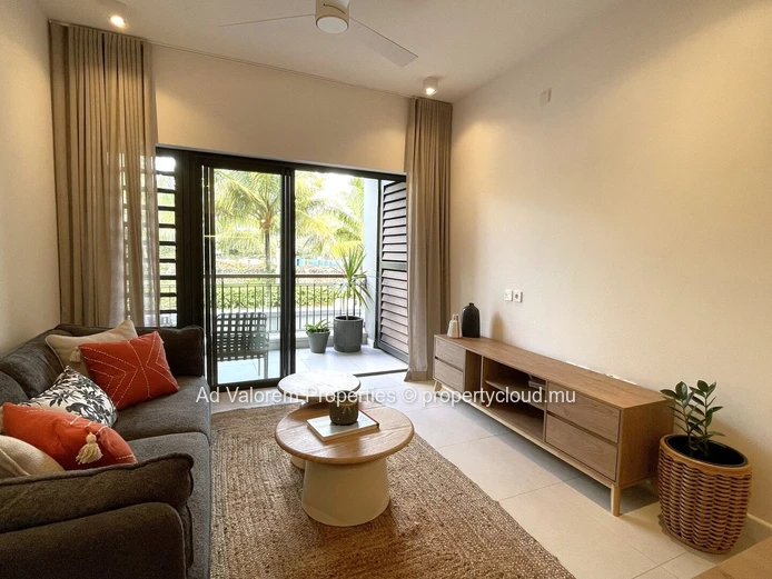New 2-bedroom apartment with swimming pool – Secure residence in Beau Plan Smart City