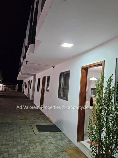Duplex de 3 chambres à louer – Flic en Flac