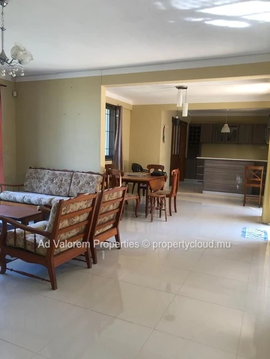 For sale - Spacious house in Pointe aux Sables with pool