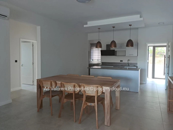 Apartment for rent in Black River