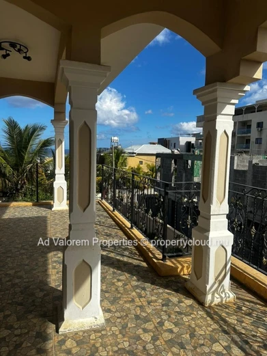 For Rent – Charming Family Home with Sea View in Flic en Flac