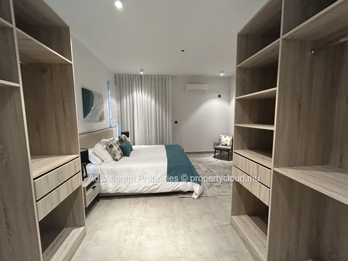 Elegant Apartment for Sale in Black Rock – Modern, Bright & Ideally Located