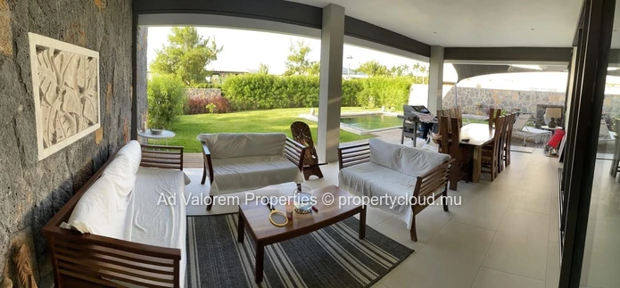 Modern 4-Bedroom House for Sale in Beau Plan with Private Pool