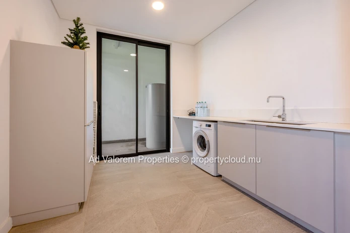 Duplex for rent in Black-River