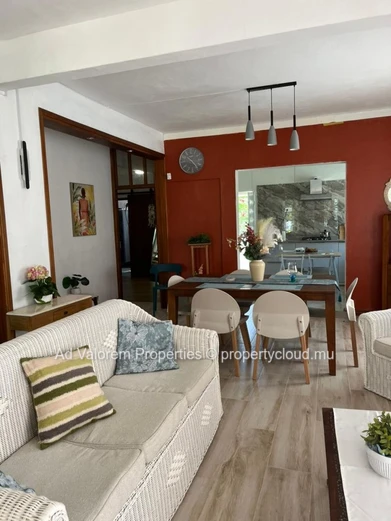 Coquette maison à louer à Rivière Noire (Mandat exclusif)