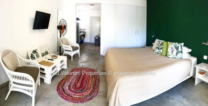 Spacious 9-Bedroom House for Sale in La Gaulette – Exceptional Potential