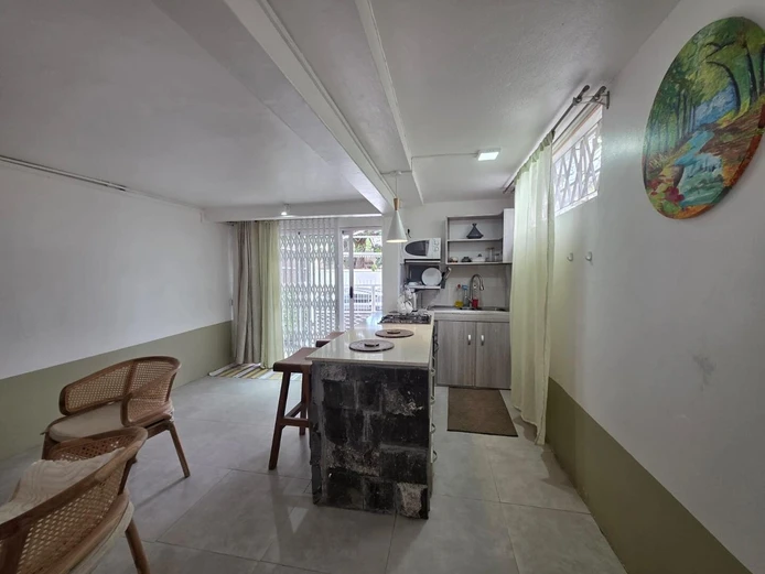 Charming one-bedroom studio for rent – Beau Bassin