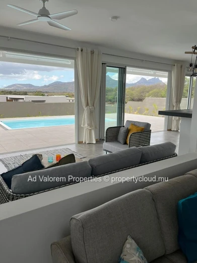 For Rent – Beautiful House in Rivière Noire
