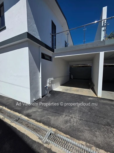 For Rent – Newly Renovated Unfurnished Duplex in Sodnac