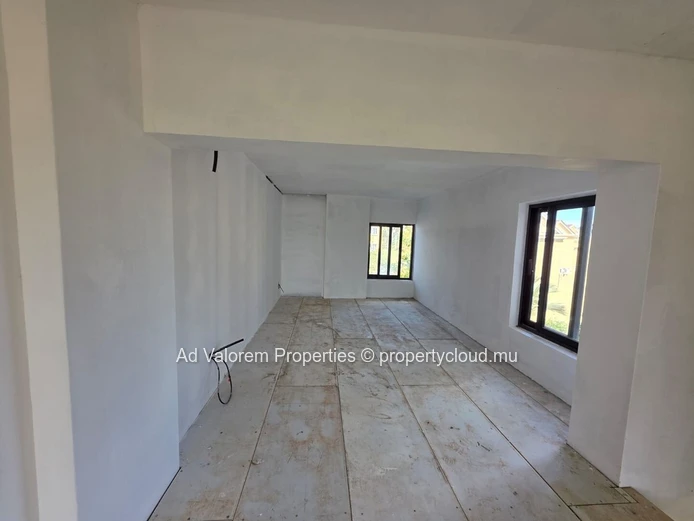 For Sale – 2-Bedroom Apartment in Albion
