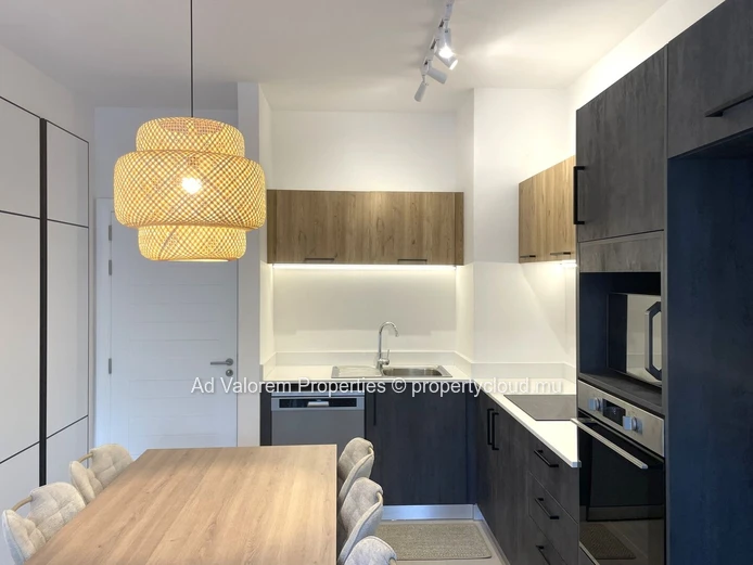 New 2-bedroom apartment with swimming pool – Secure residence in Beau Plan Smart City