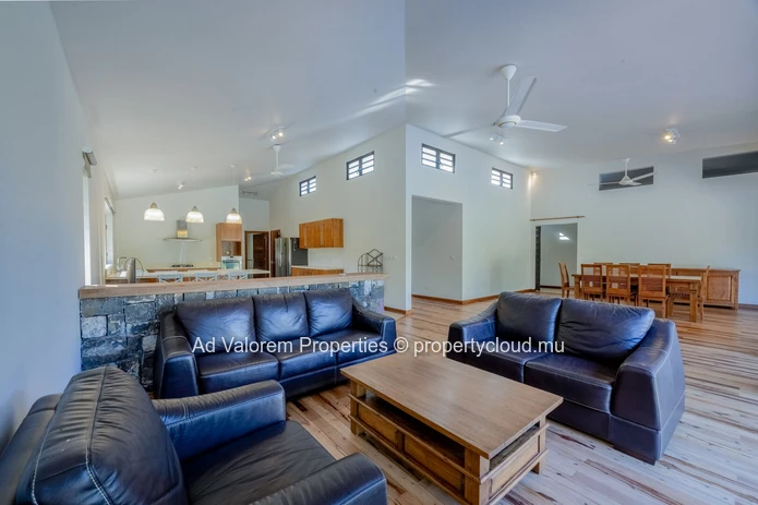 Beautiful house for rent in Les Salines Pilot