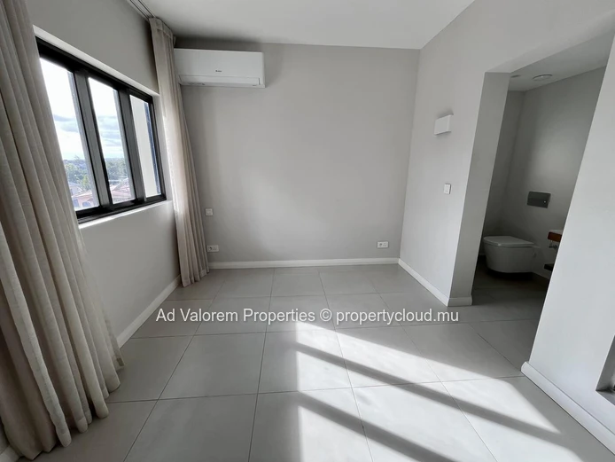 Bright apartment for sale - 144m2, 3 bedrooms, 2 bathrooms | Efolia, Moka (Sole Mandate)