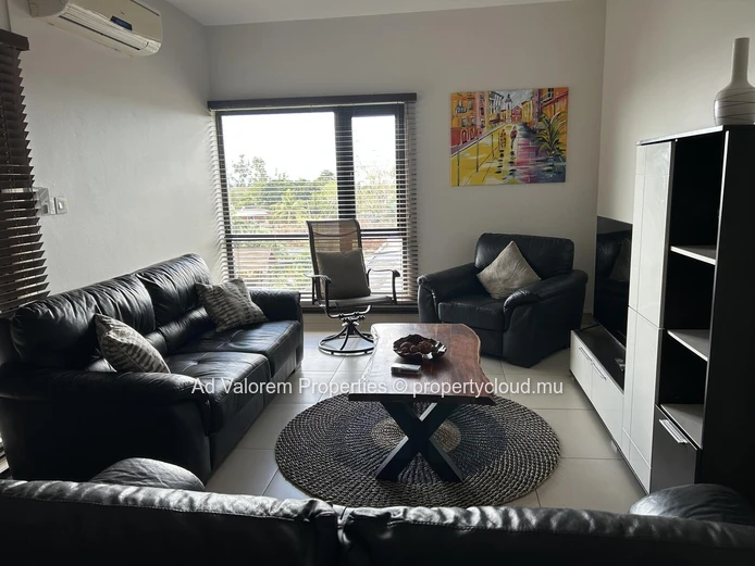 Two-level penthouse for rent – Tamarin