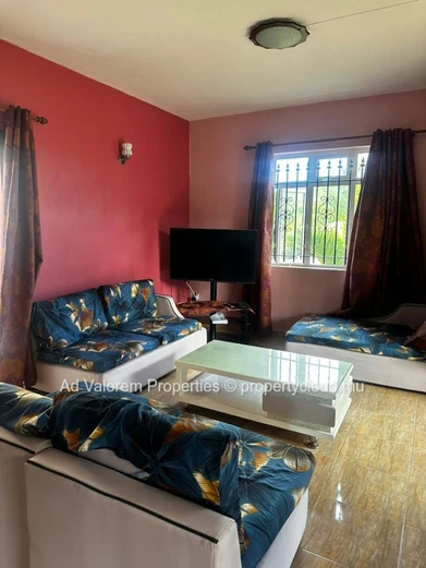 For Rent – Charming Family Home with Sea View in Flic en Flac