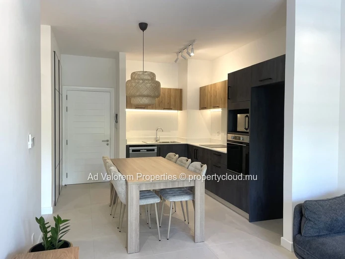 New 2-bedroom apartment with swimming pool – Secure residence in Beau Plan Smart City