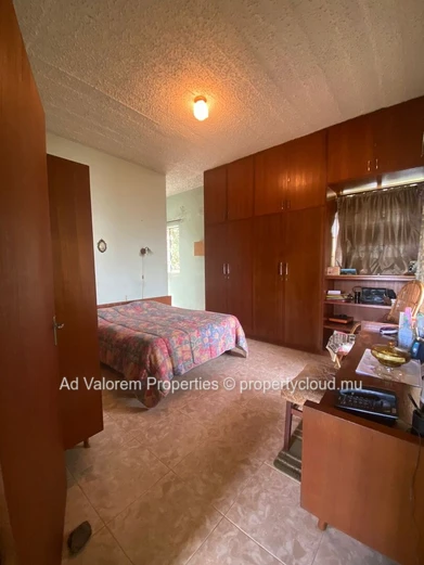 A unique opportunity: Renovate and Revive a classic home in Quatre Bornes