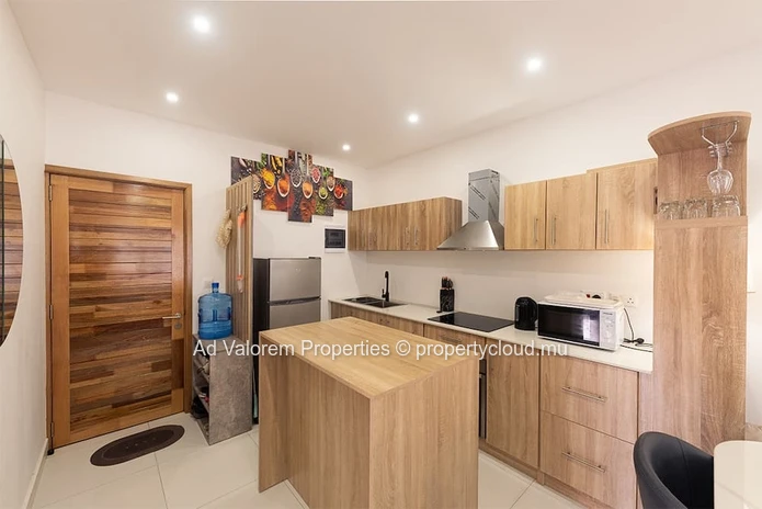For Rent – Stunning 2-Bedroom Apartment in Flic en Flac