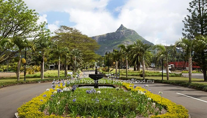For Sale: 2,000 m² Commercial Plot – Vivea Business Park, Moka