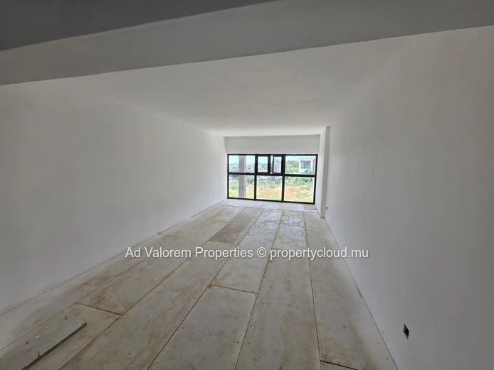 For Sale – 3-Bedroom Apartment in Albion