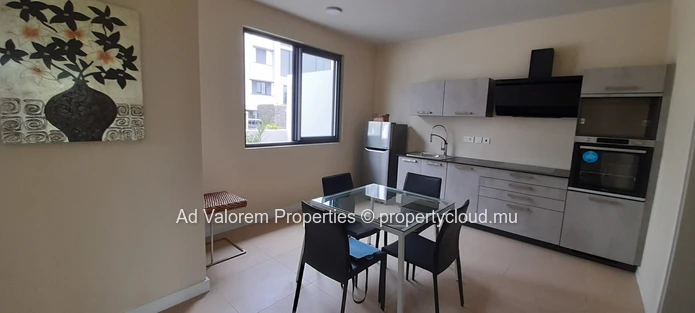 Stylish Duplex in Floreal