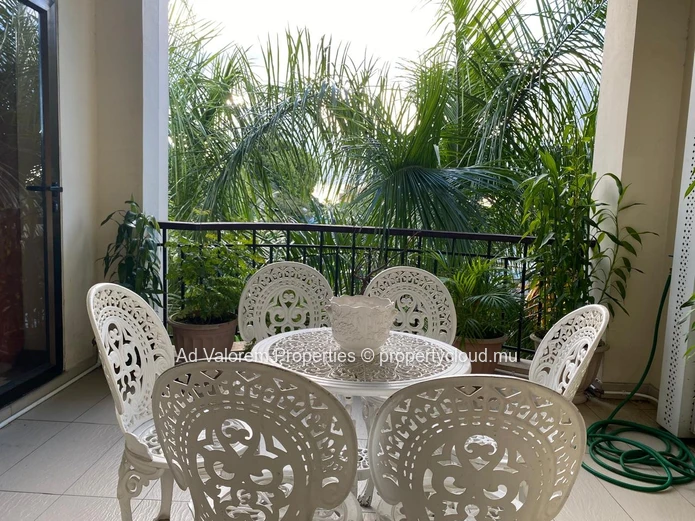 For Sale – 3-Bedroom Apartment in the Heart of Quatre Bornes