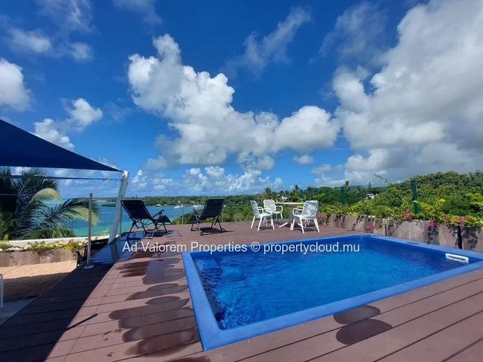 For Rent – Penthouse with Rooftop and Private Pool in Trou d’Eau Douce (Sole Mandate)