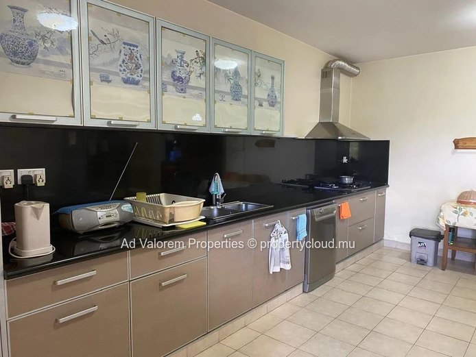 Quatre Bornes Apartment for Sale