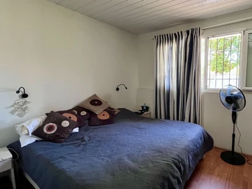 6 Bedroom House