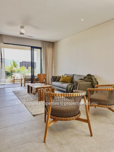 Beachfront Residences in Black River for rent (Sole Mandate)