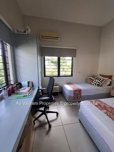 House for sale in Tamarin