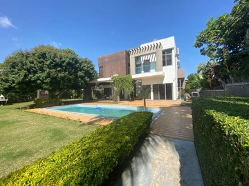 4 Bedroom Villa
