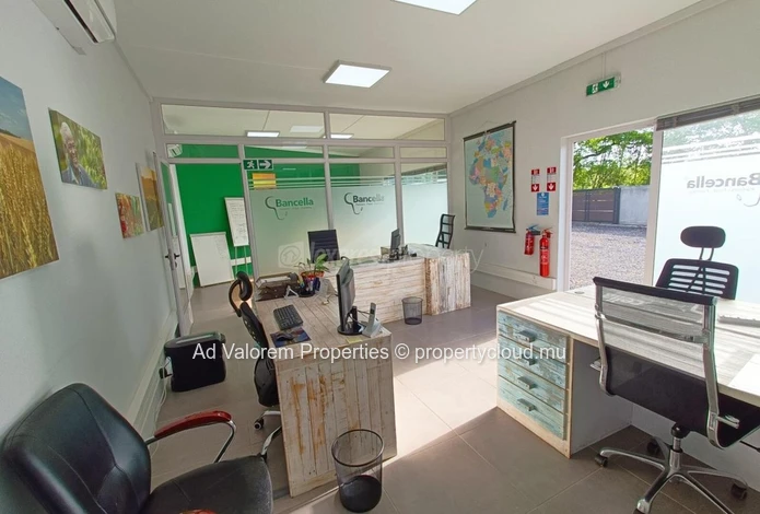 For Rent – Self-Contained 34 m² Office (Ground Floor)