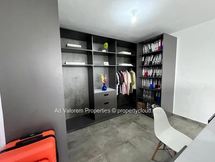 Stunning & Unique 152m² Loft for Sale in the Heart of Moka with Private Pool and Stunning Mountain Views