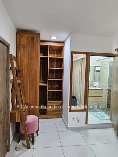 Duplex de 3 chambres à louer – Flic en Flac