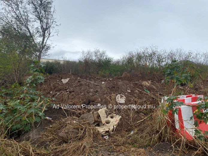 Land for sale in Bambous.