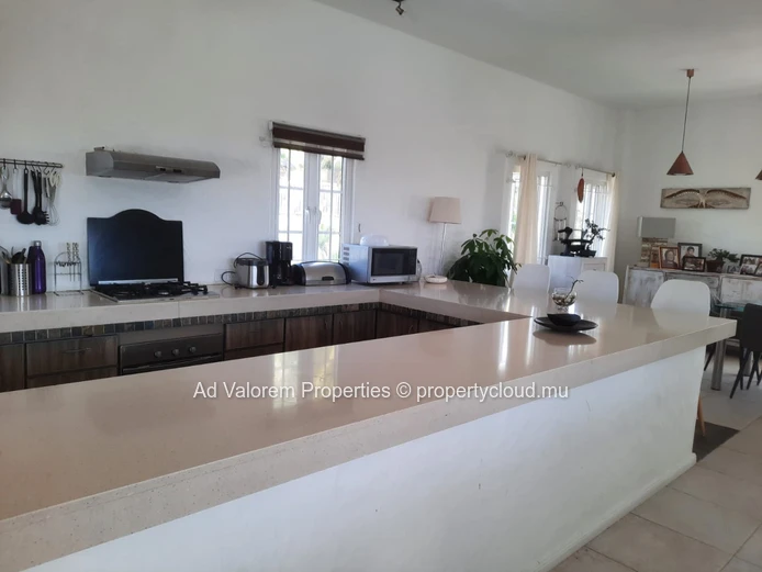 House for sale in Tamarin