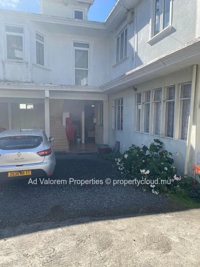 House for Sale in Candos – Ideal for a Multigenerational Family