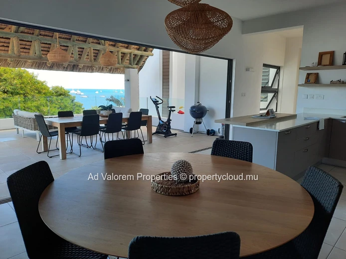 Beachfront Penthouse for sale in Black River 