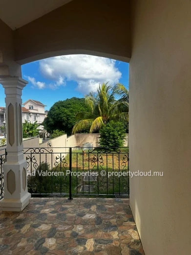 For Rent – Charming Family Home with Sea View in Flic en Flac